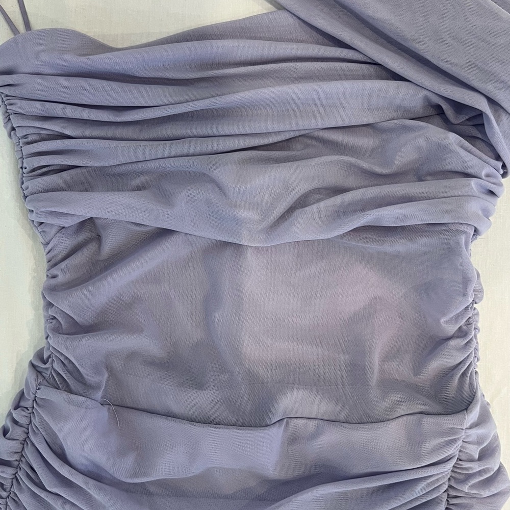 Abercrombie & Fitch Mesh Asymmetrical Off-The-Shoulder Maxi Dress - Picture 4 of 5
